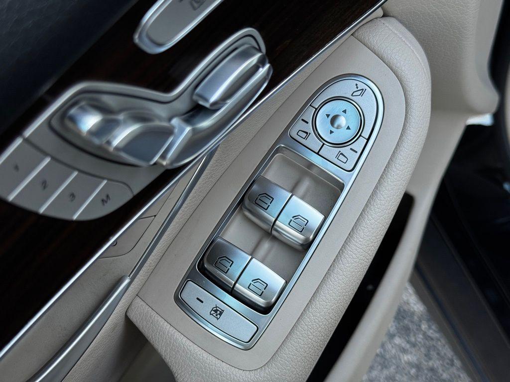 2019 Mercedes-Benz GLC GLC300 - Photo 21
