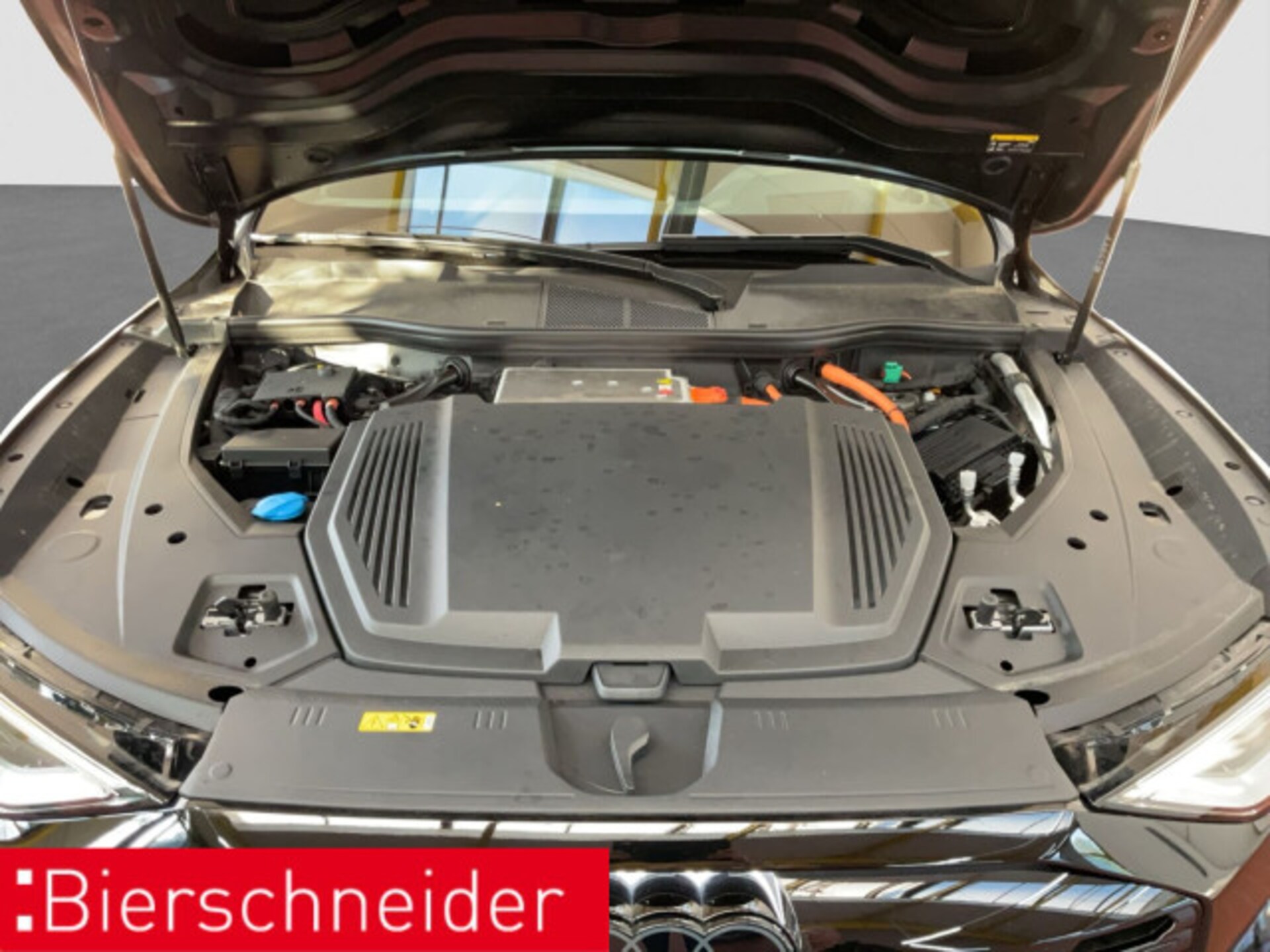 Audi Q8 Sportback e-tron S line