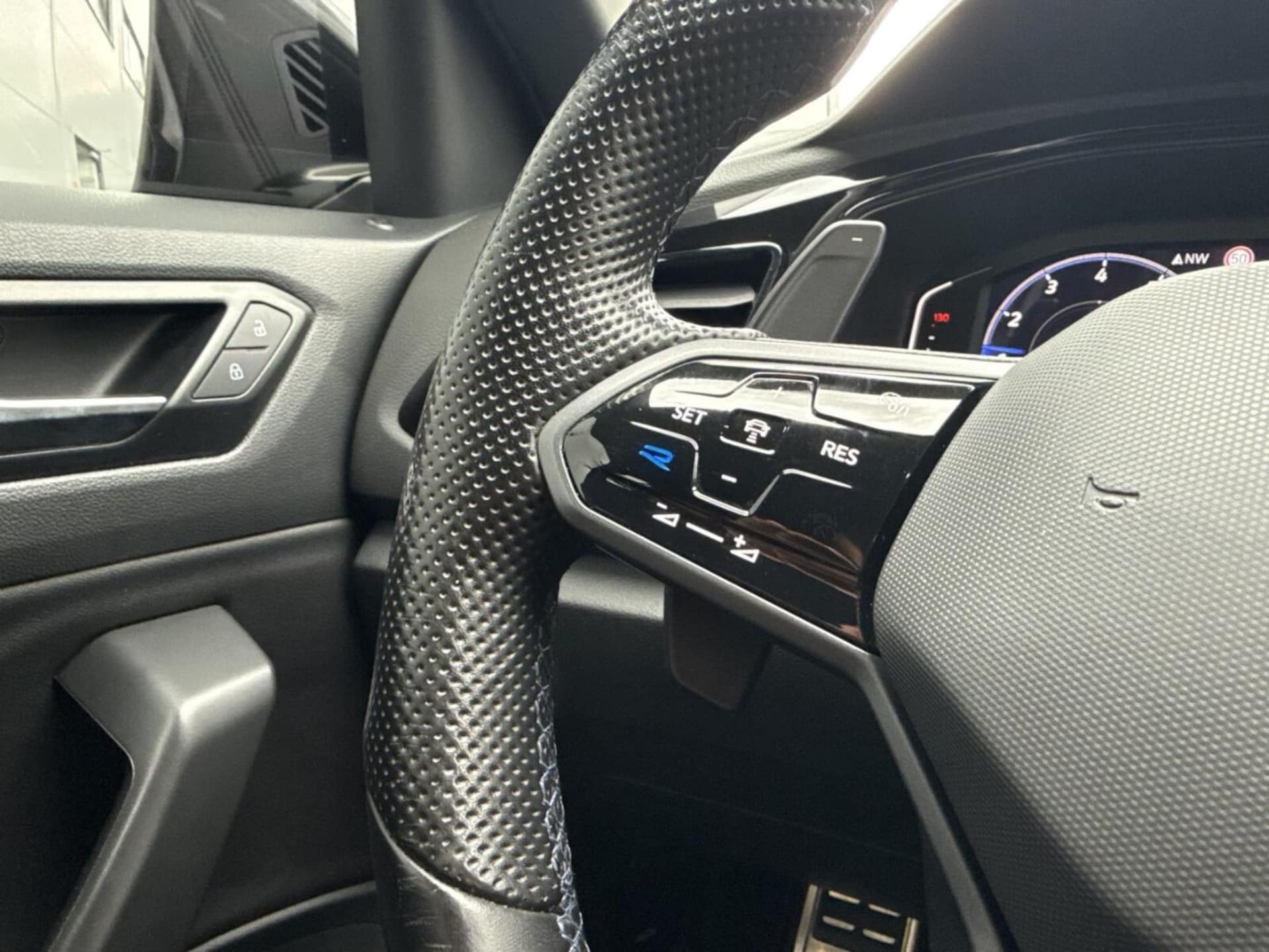 Volkswagen T-Roc R