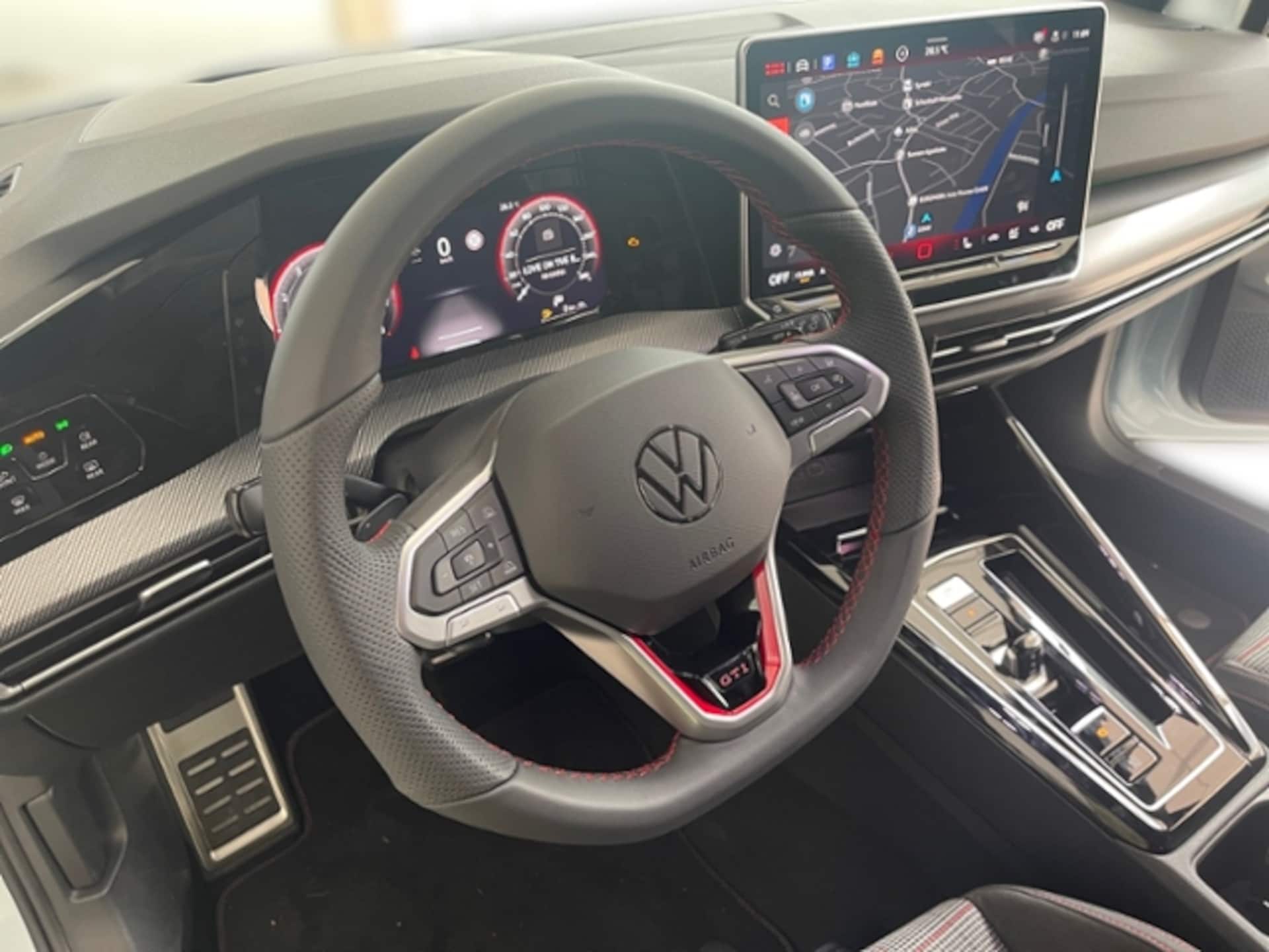 Volkswagen Golf GTI