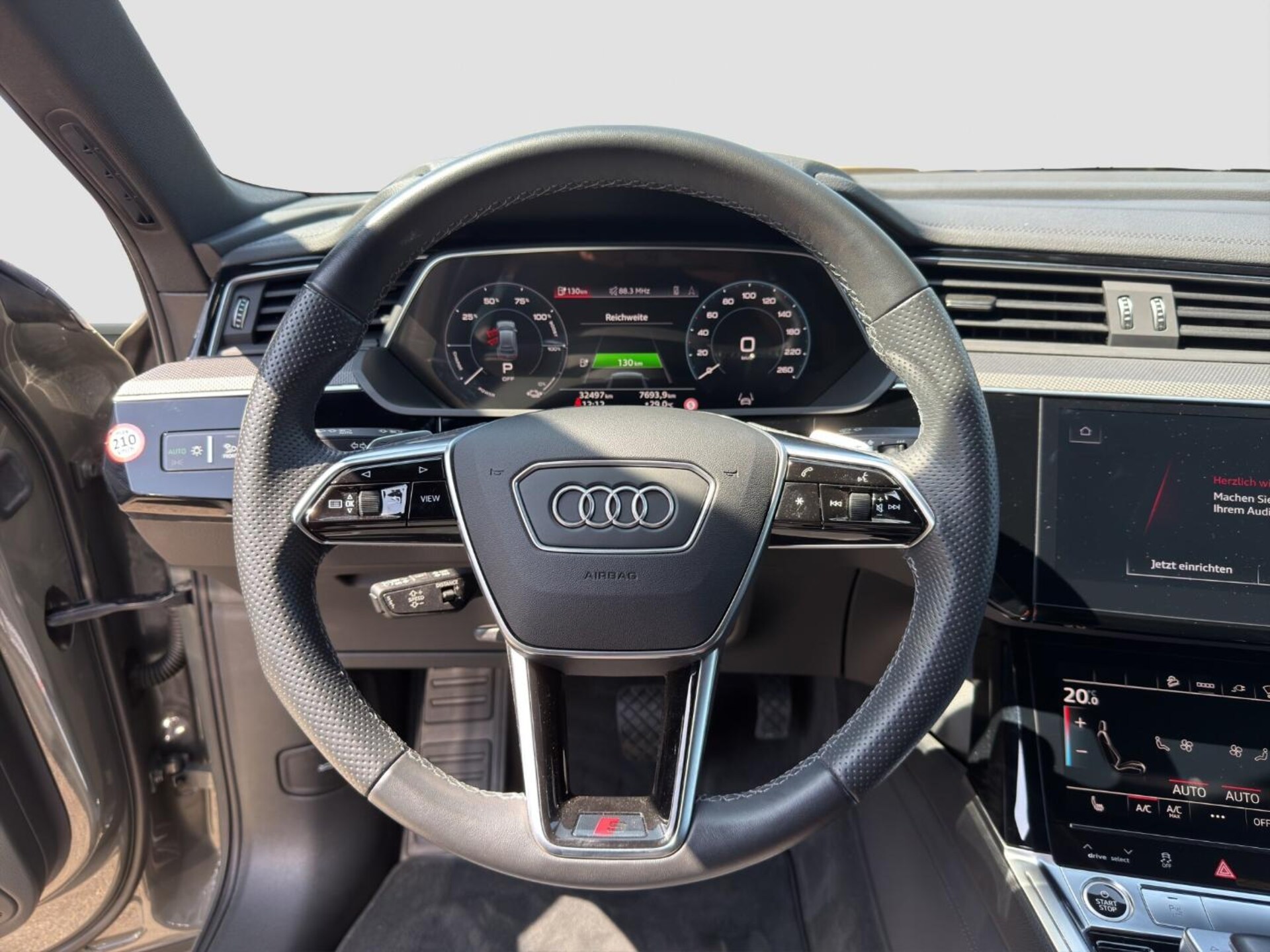 Audi e-tron Sportback S line
