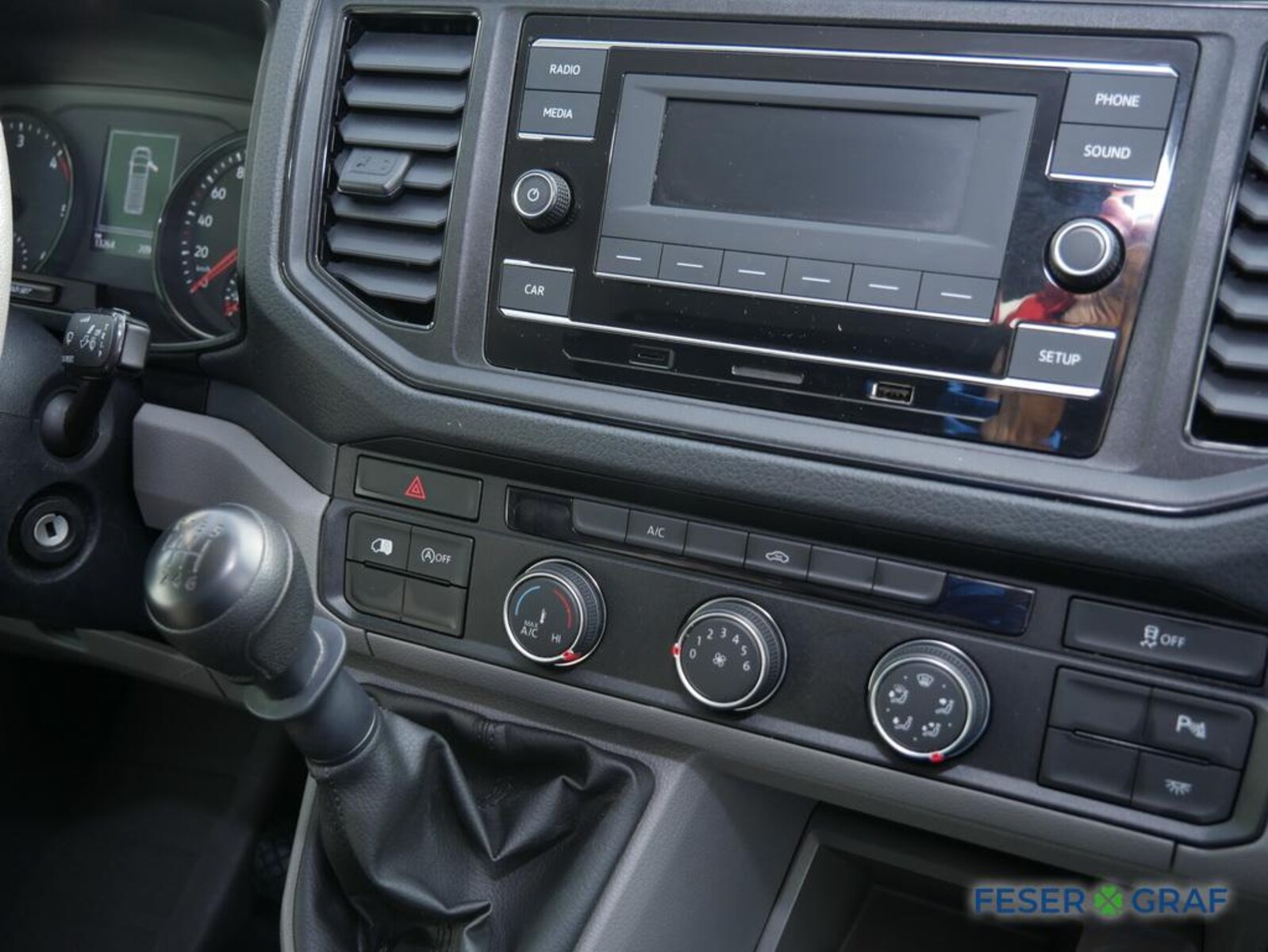 Volkswagen Crafter Kasten mittlerer Radstand – Bild 10