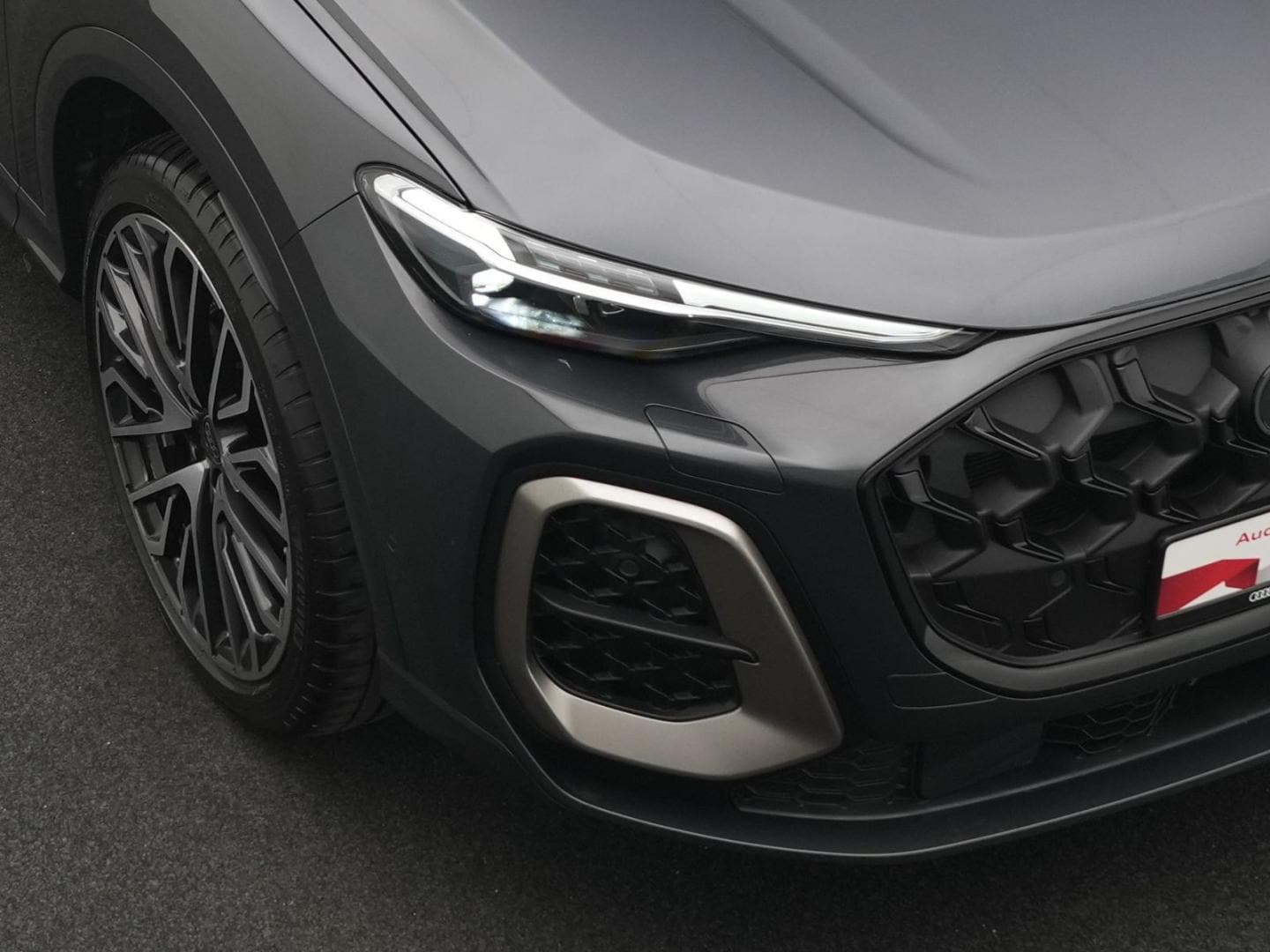 Bild über Audi Q5 Sportback TFSI quattro 150 kW S tronic - für weitere Informationen kontaktieren Sie den Audi Partner