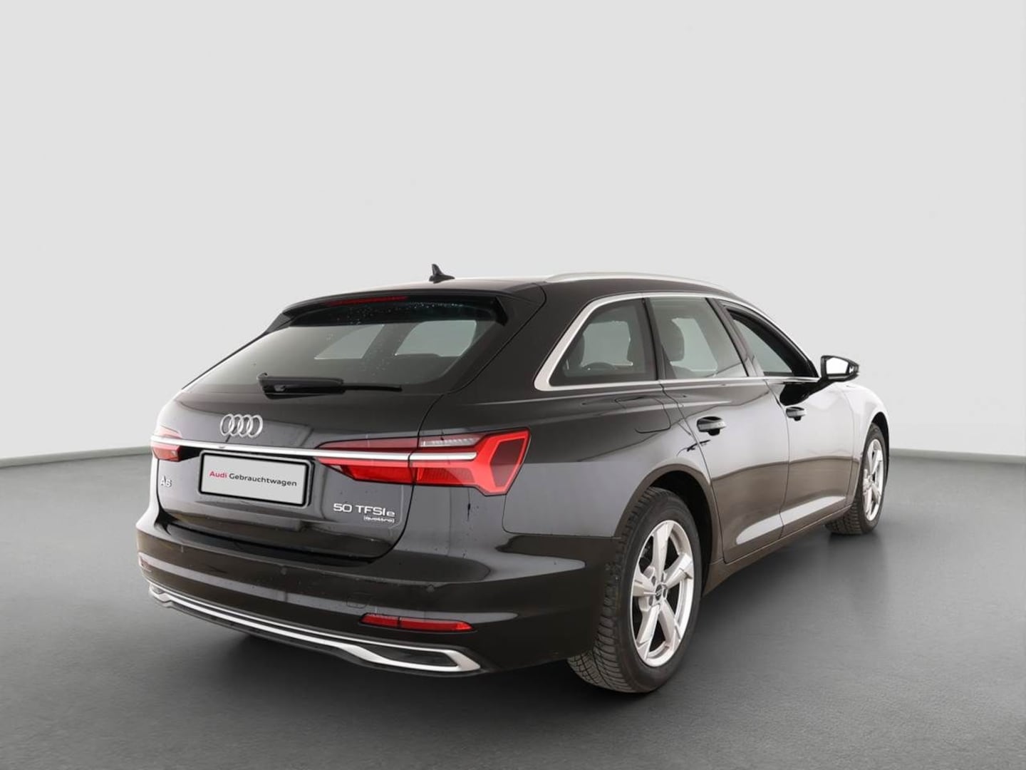 Bild über Audi A6 Avant TFSI e advanced 50 TFSI e quattro S tronic - für weitere Informationen kontaktieren Sie den Audi Partner
