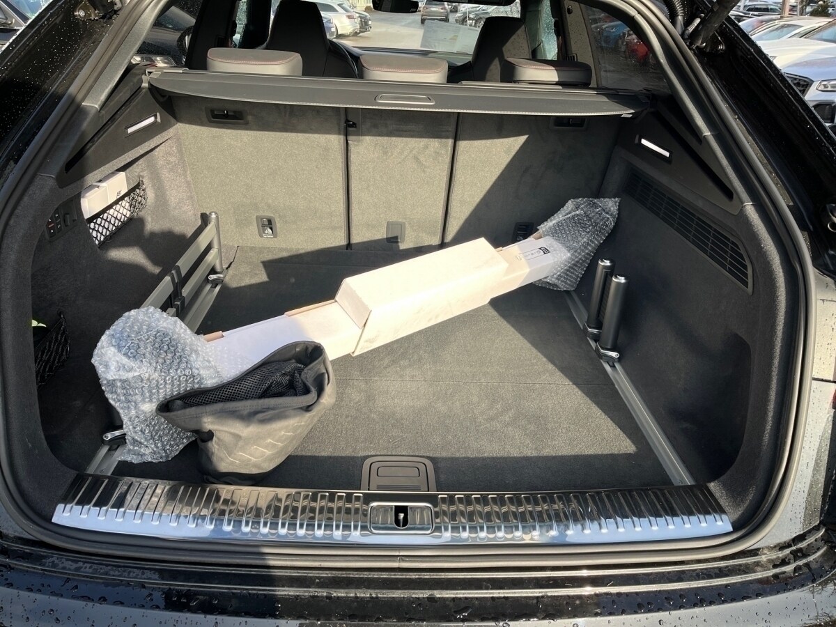 Image about Audi SQ8 SUV TFSI quattro tiptronic