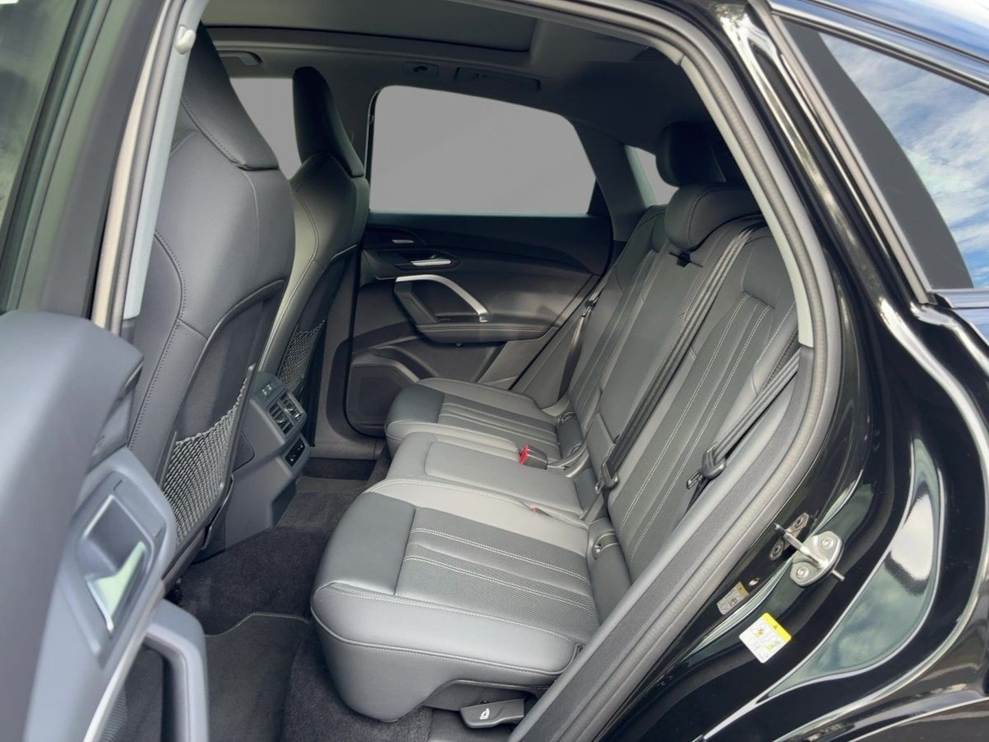 Bild über Audi Q5 Sportback TFSI 150 kW S tronic - für weitere Informationen kontaktieren Sie den Audi Partner