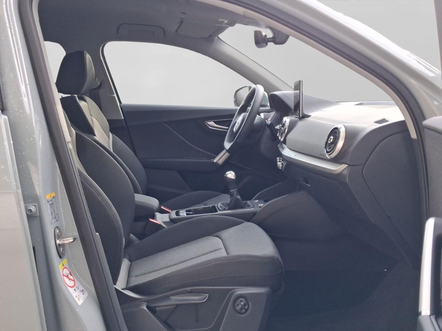 Bild über Audi Q2 S line 30 TFSI Schaltgetriebe - für weitere Informationen kontaktieren Sie den Audi Partner