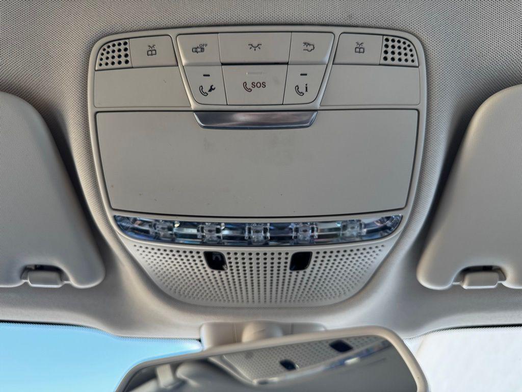 2019 Mercedes-Benz GLC GLC300 - Photo 24