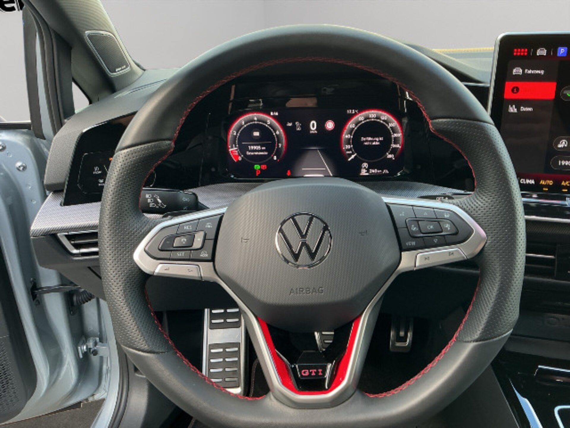 Volkswagen Golf GTI