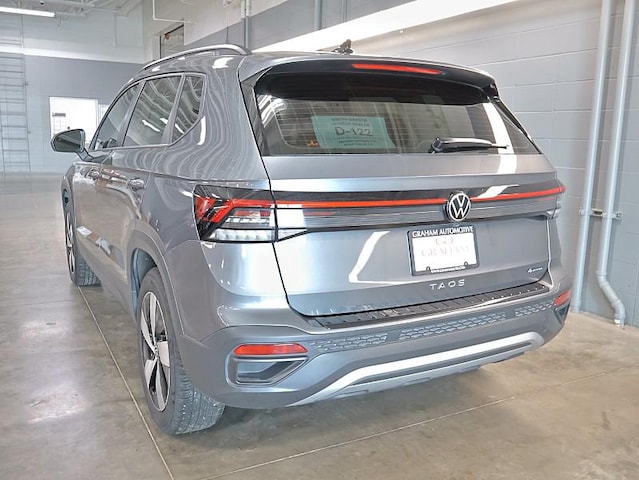 2025 Volkswagen Taos