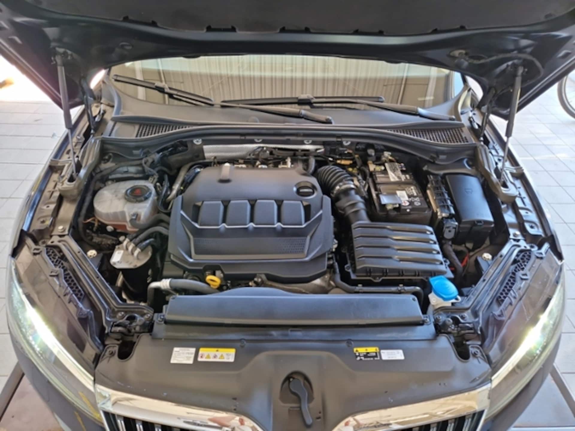 Skoda Superb Combi Style