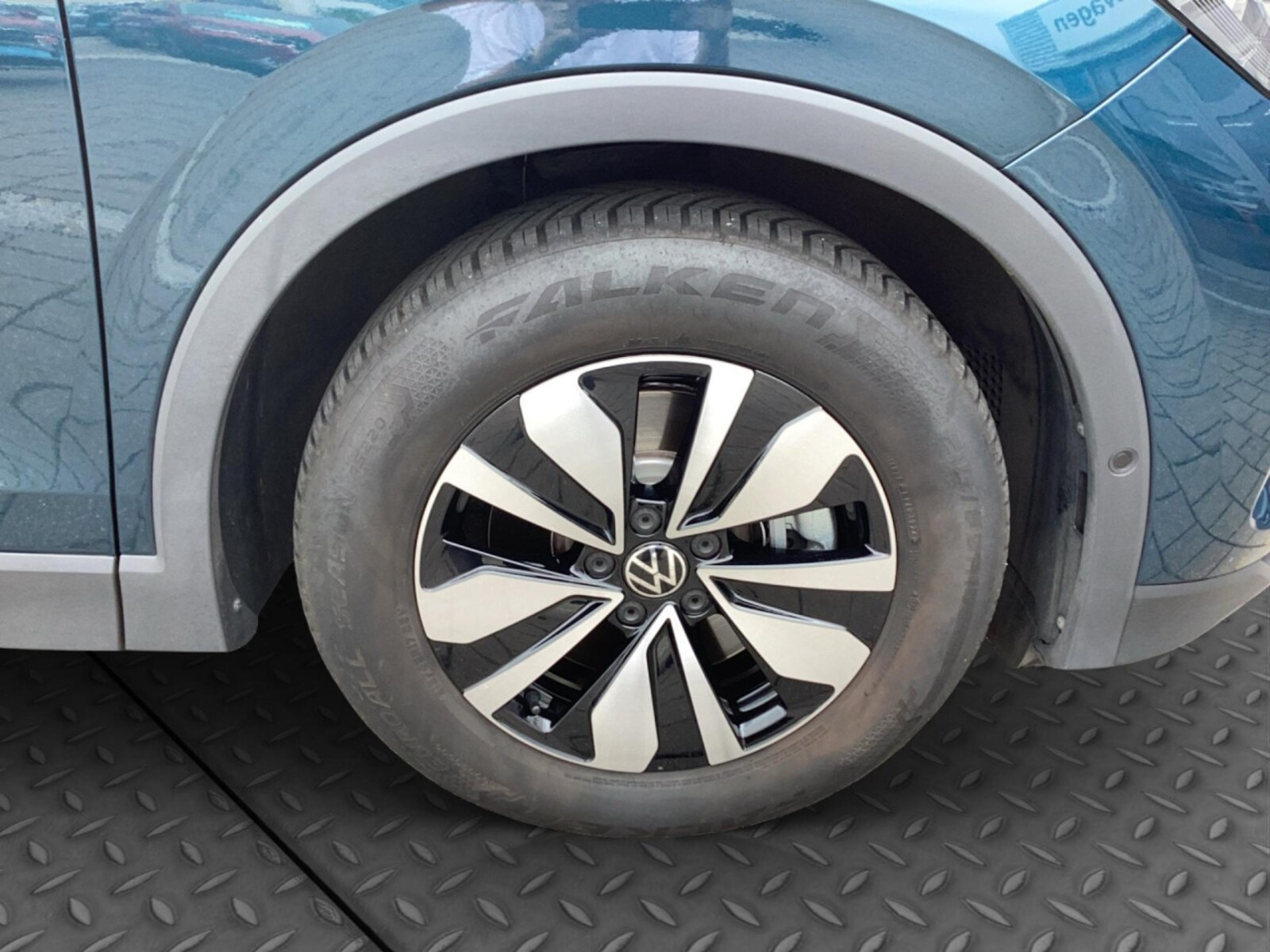 Volkswagen Tiguan – Bild 8
