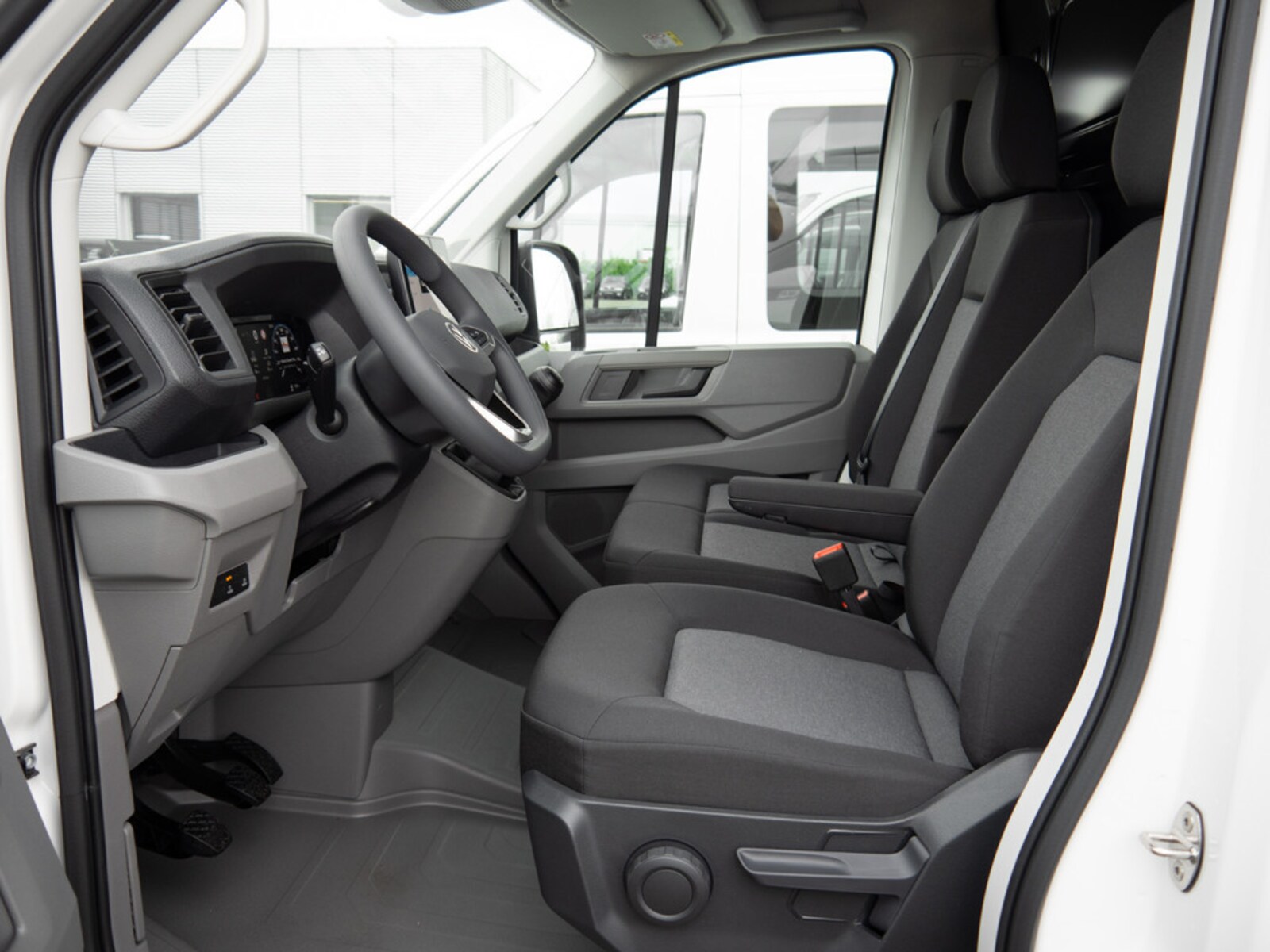 Volkswagen Crafter Kasten langer Radstand – Bild 6