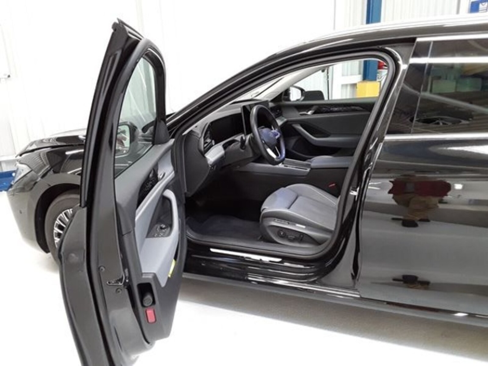 Volkswagen Passat – Bild 4