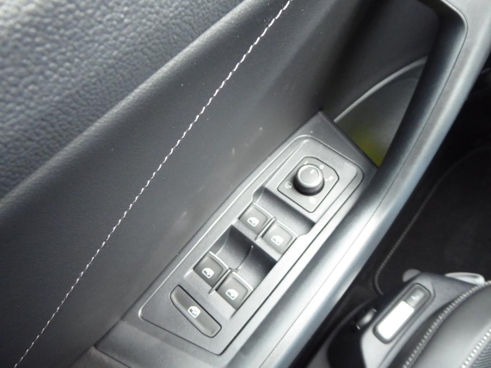 Volkswagen T-Roc – Bild 14
