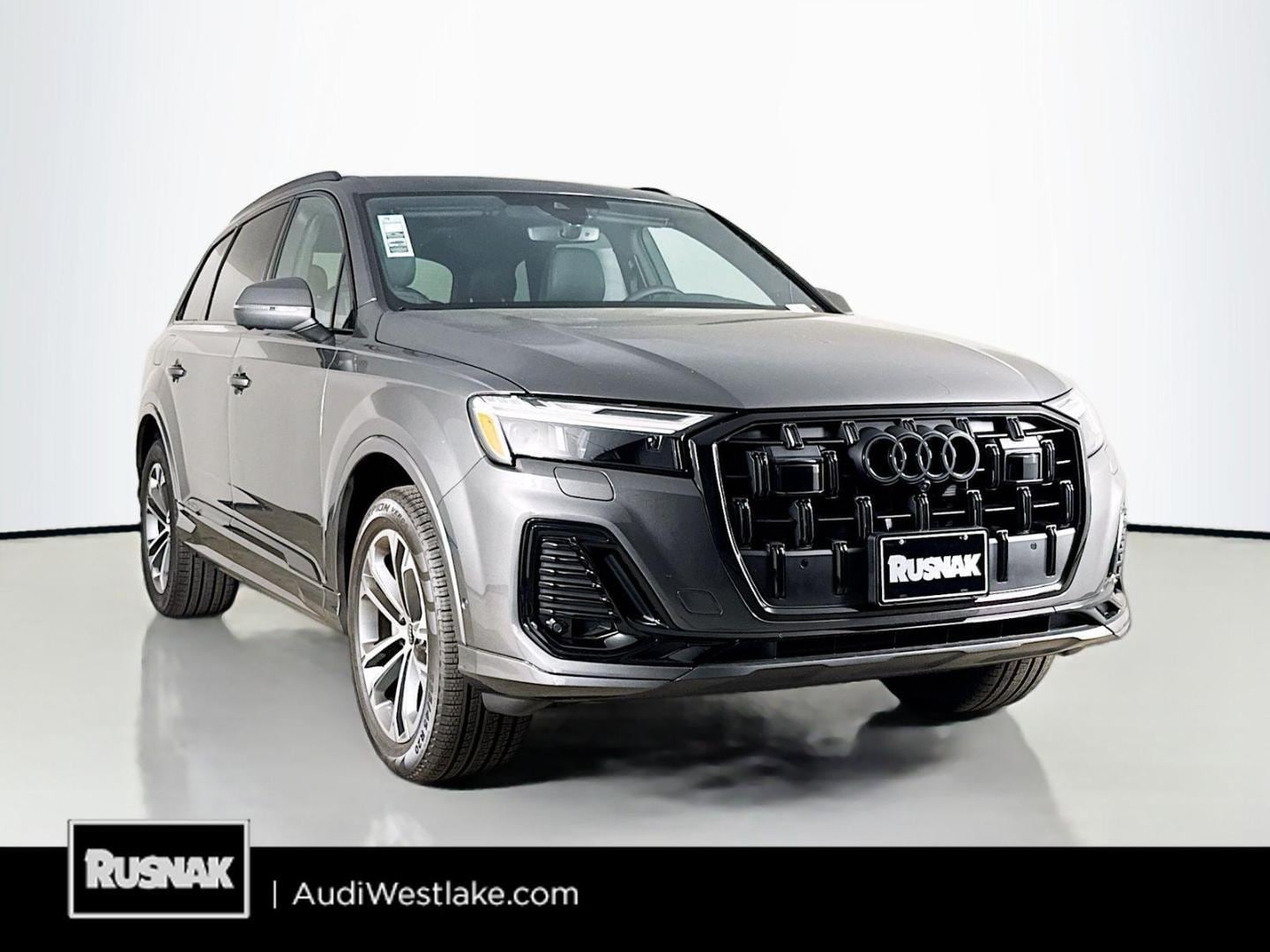 2026 Audi Q7 45 Premium quattro Tiptronic's photo