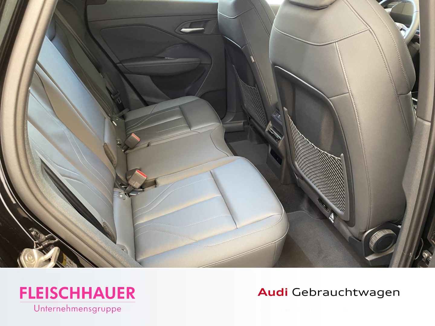 Bild über Audi Q3 SUV TFSI 110 kW S tronic - für weitere Informationen kontaktieren Sie den Audi Partner