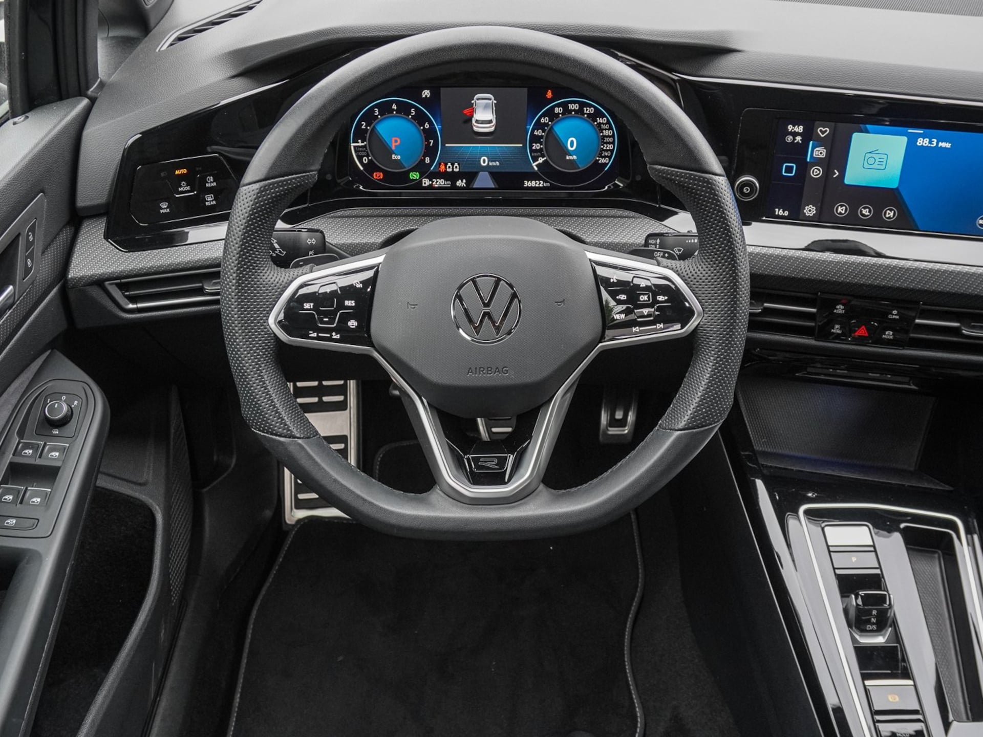 Volkswagen Golf R-Line