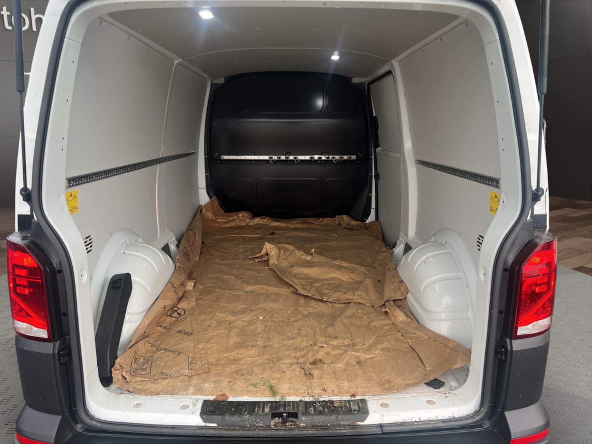 Volkswagen T6.1 Transporter Kasten langer Radstand
