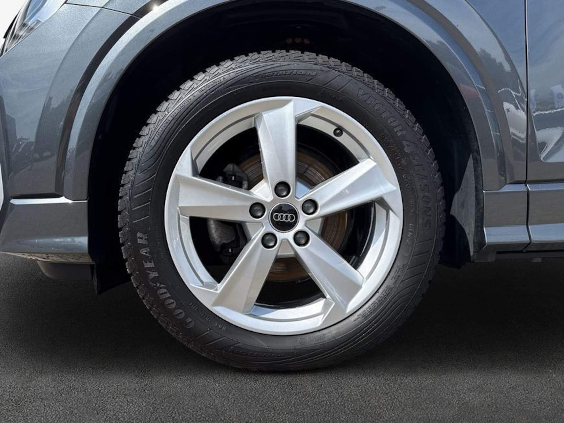 Audi Q2 S line