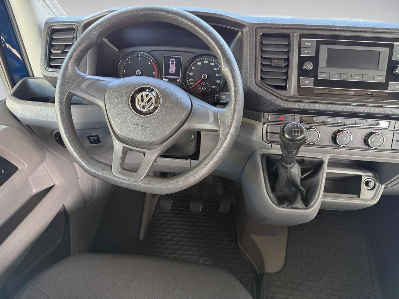 Volkswagen Crafter Kasten mittlerer Radstand – Bild 18