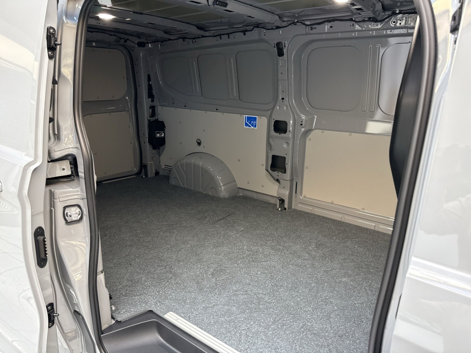 Volkswagen Transporter Kasten langer Radstand
