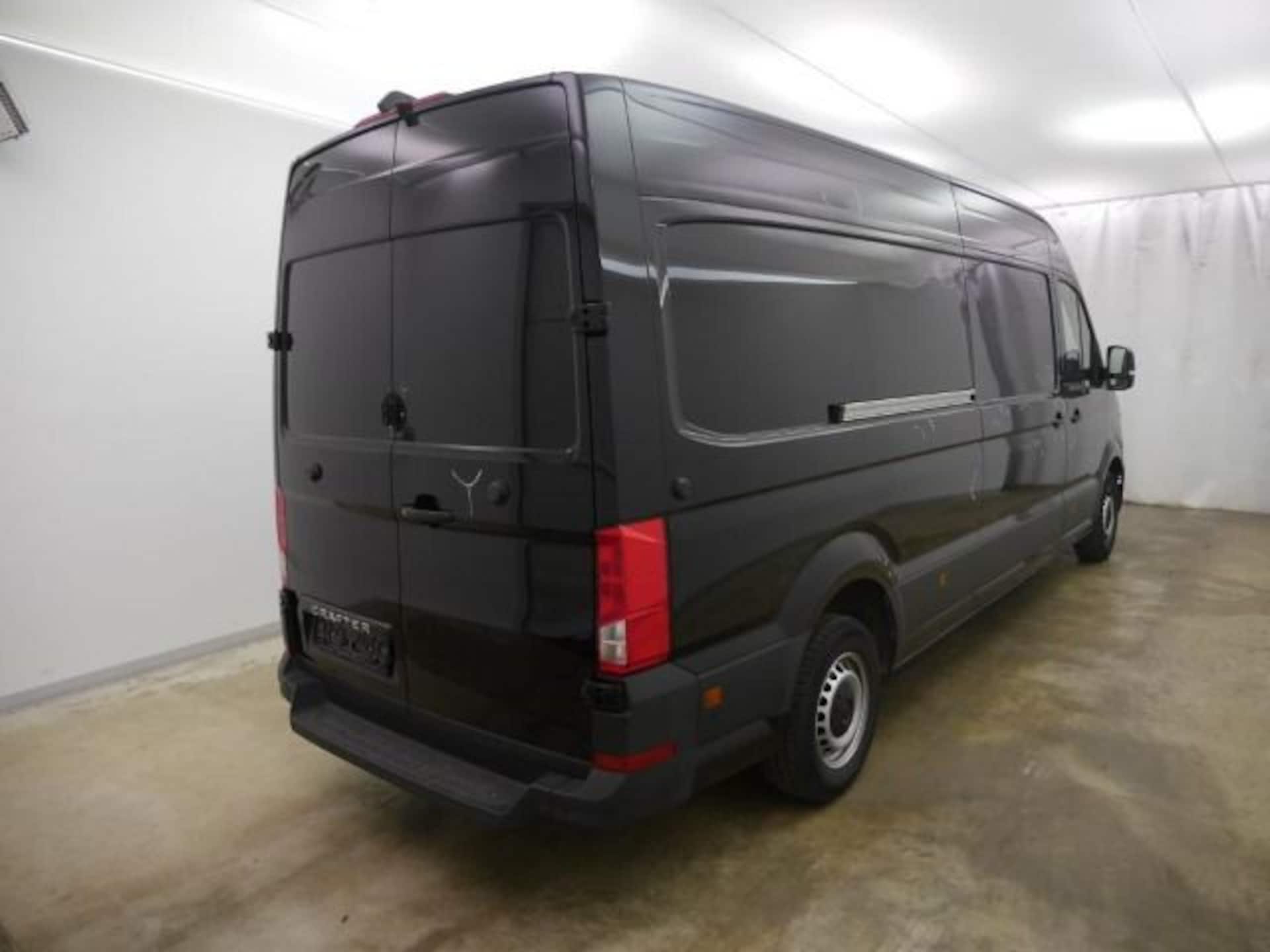 Volkswagen Crafter Kasten langer Radstand