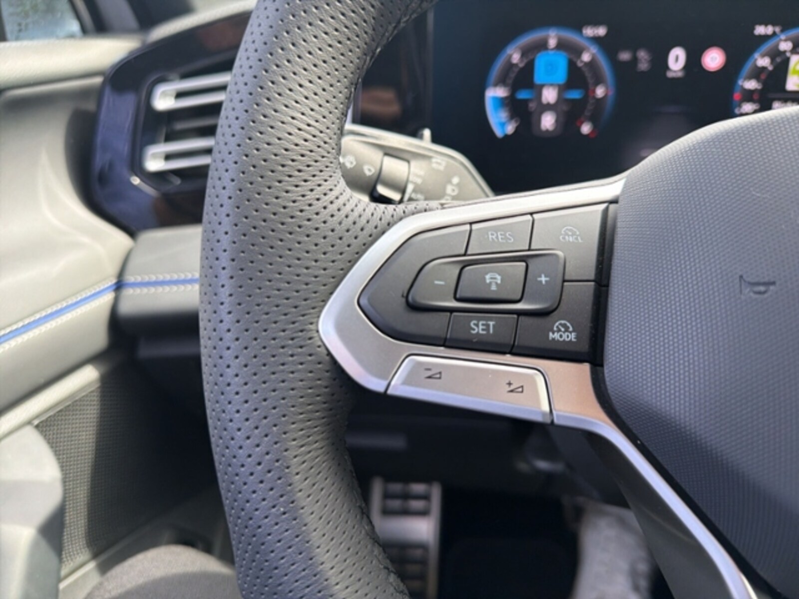 Volkswagen Tiguan – Bild 17