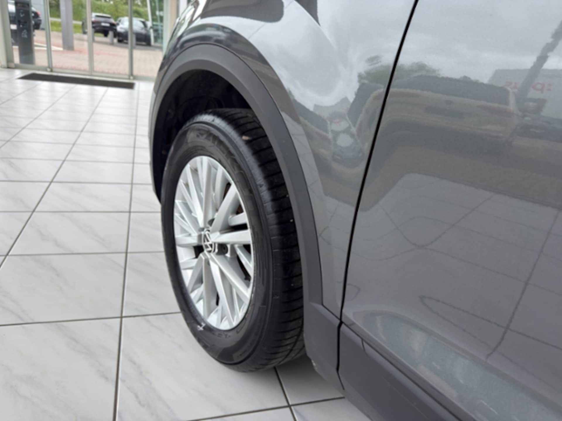 Volkswagen T-Roc Life