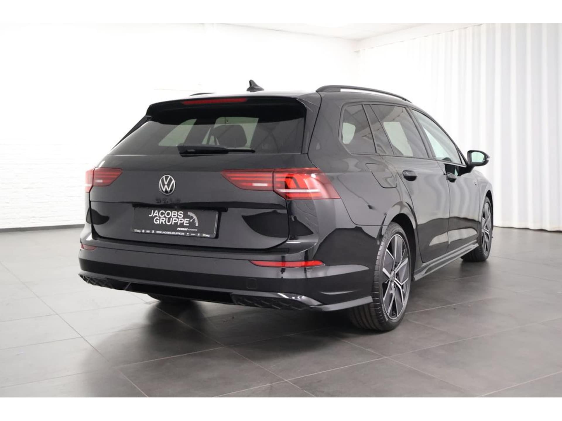 Volkswagen Golf Variant R-Line