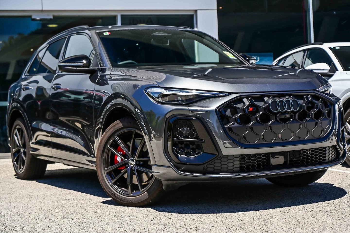 Image about Audi SQ5 SUV TFSI 270 kW edition one