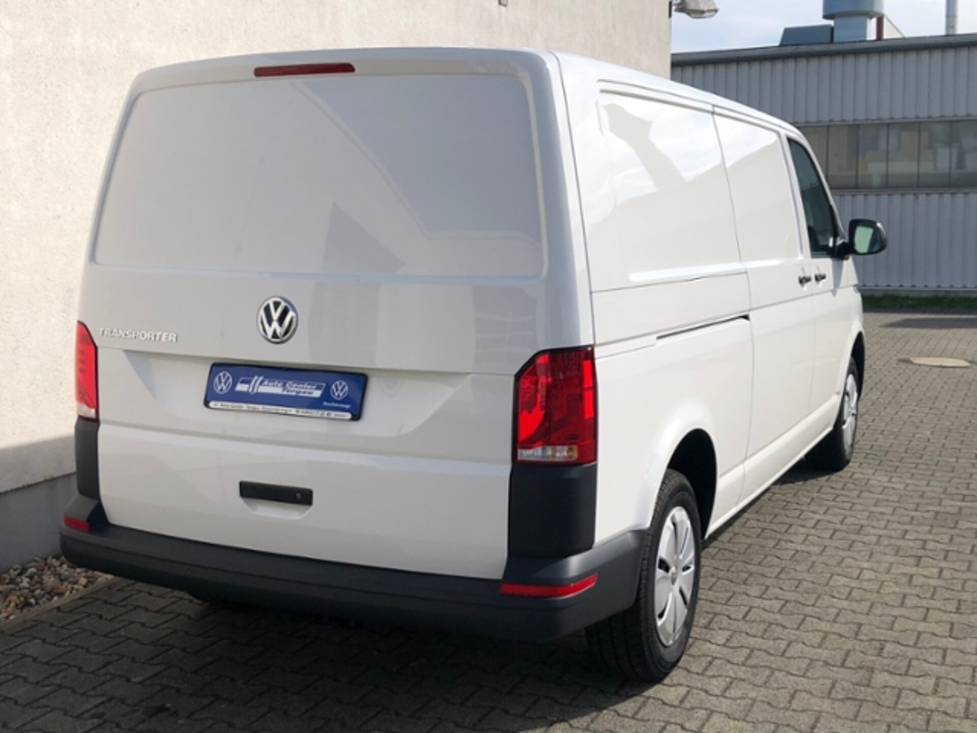 Volkswagen T6.1 Transporter Kasten langer Radstand