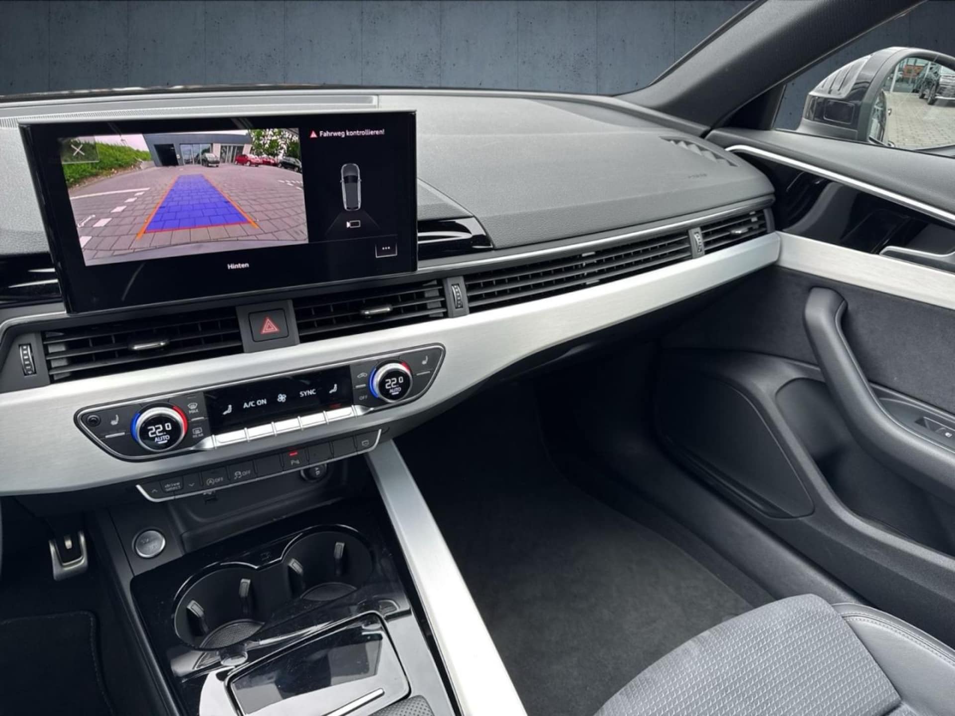 Audi A4 Avant S line