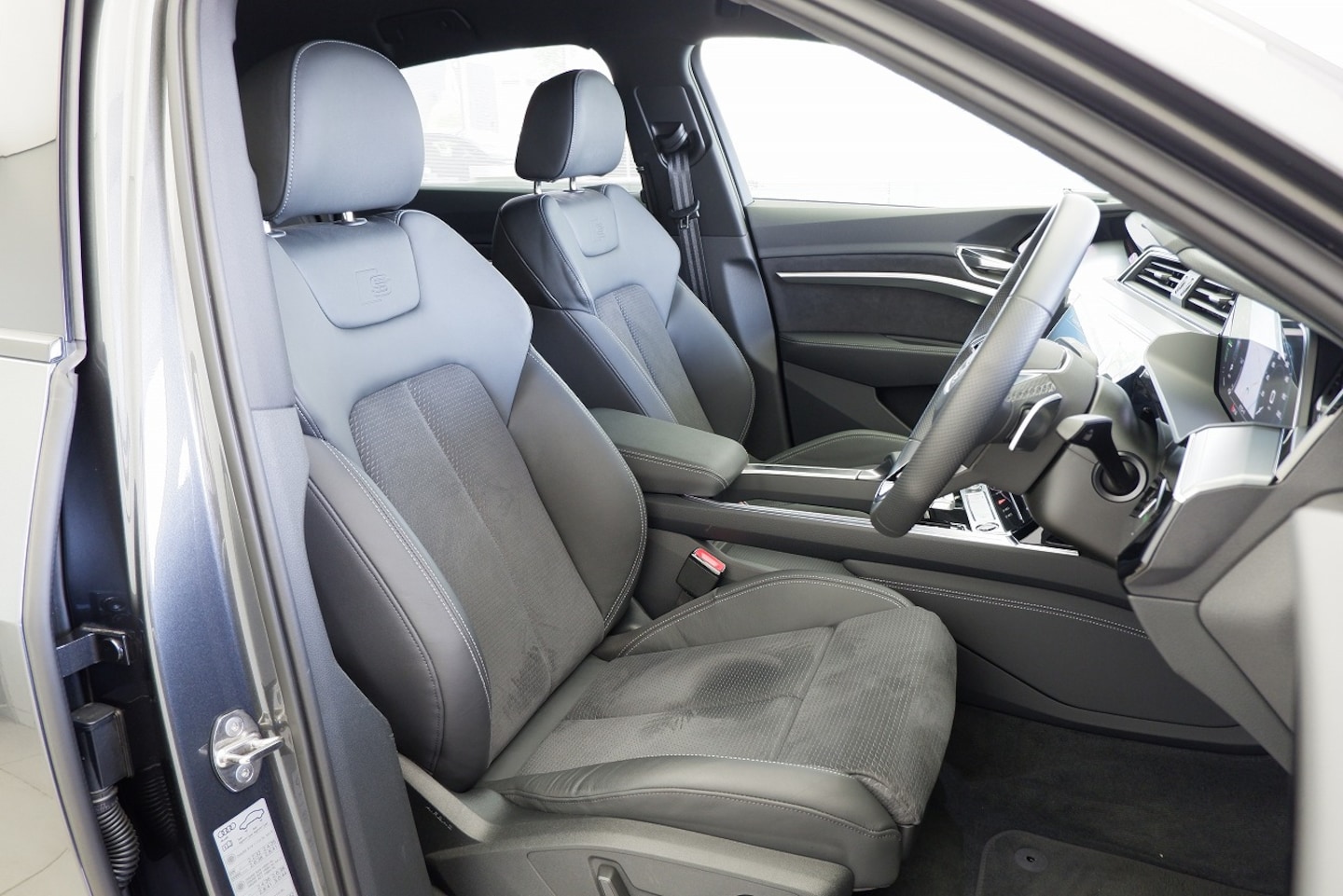 Audi e-tron Sportback 55 quattro S line 300,00 kW for more details contact your dealer