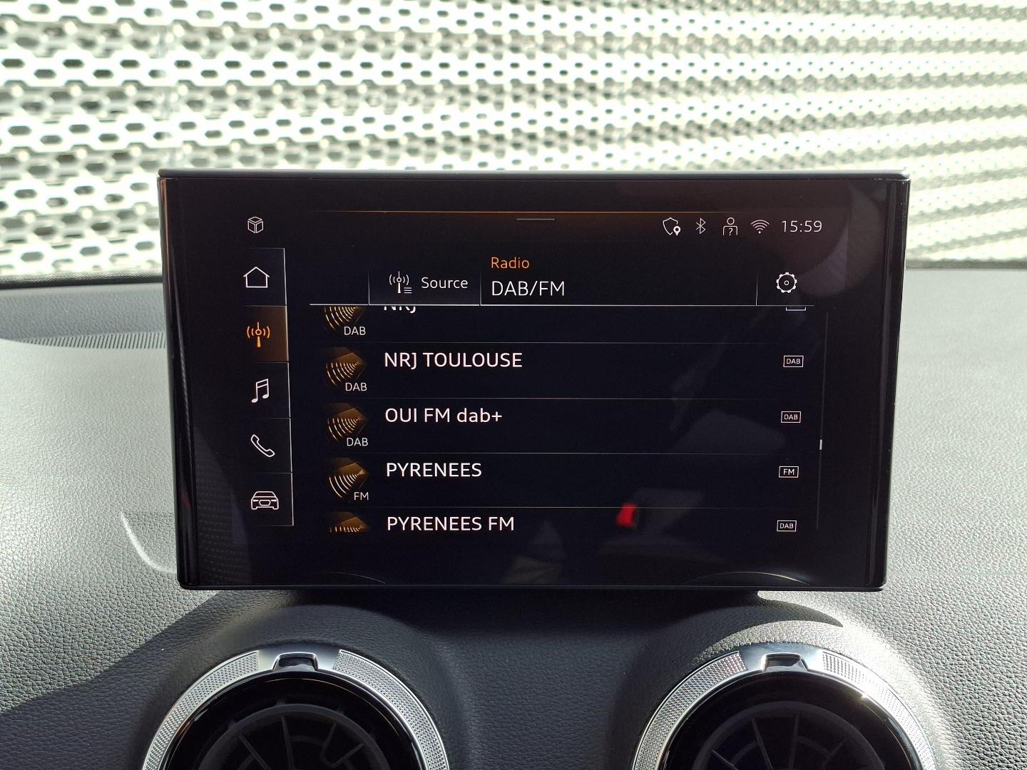 Image about Audi Q2 S line 35 TDI 110 kW (150 ch) S tronic