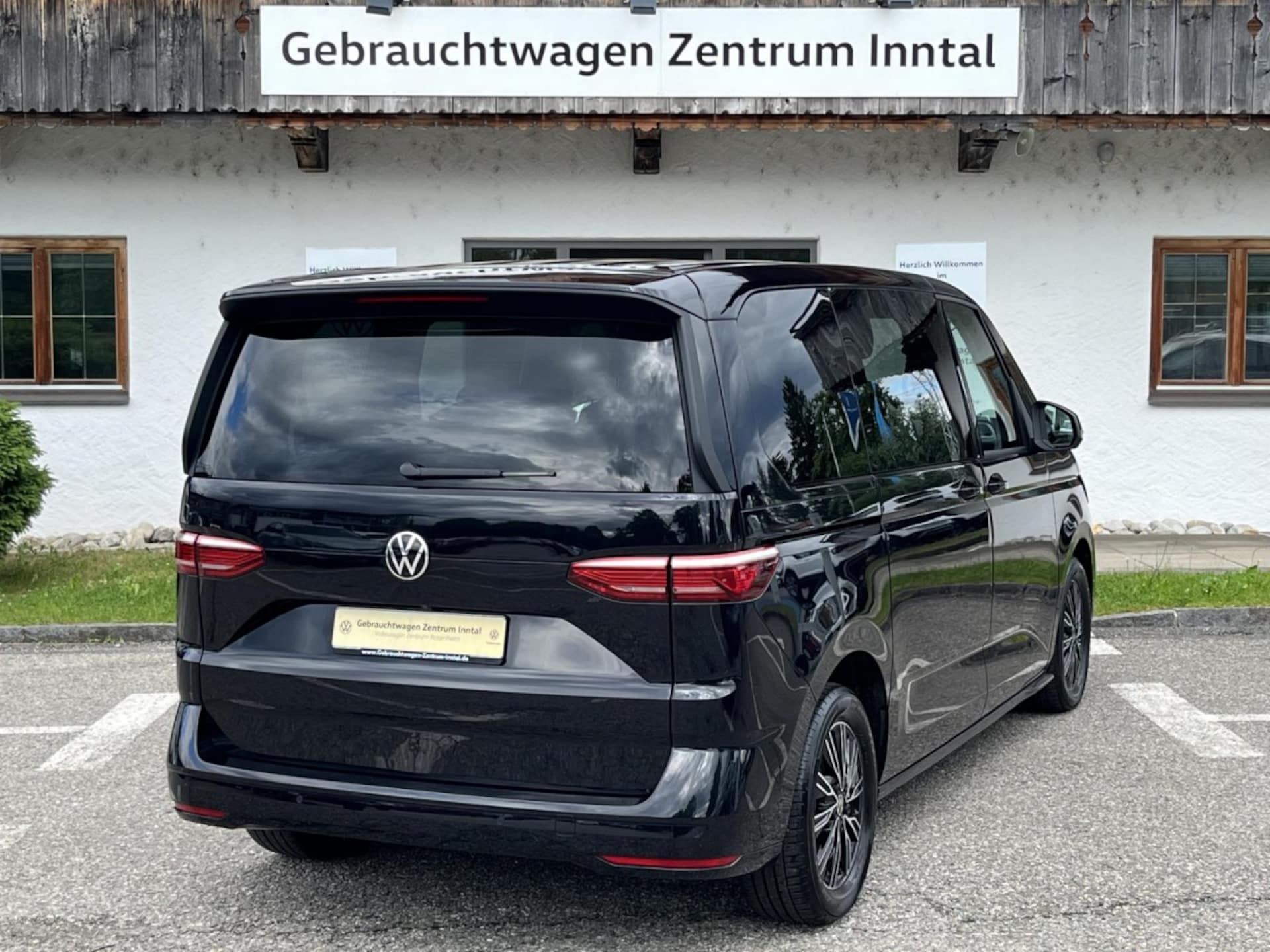 Volkswagen Multivan Basis-Modell