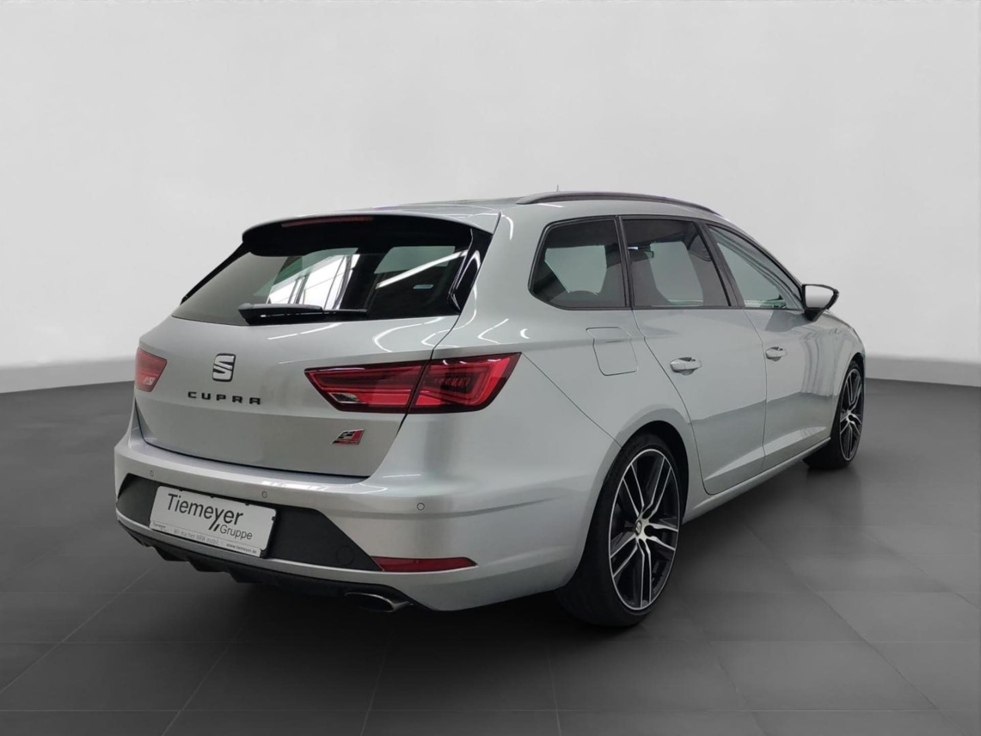 SEAT Leon Sportstourer Cupra 300