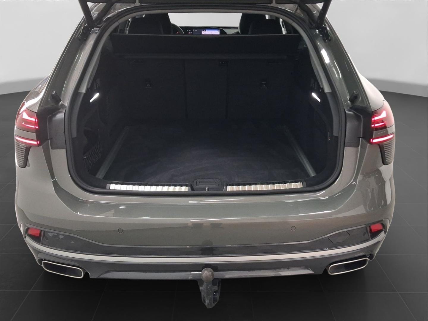 Bild über Audi A6 Avant TFSI 150 kW S tronic - für weitere Informationen kontaktieren Sie den Audi Partner