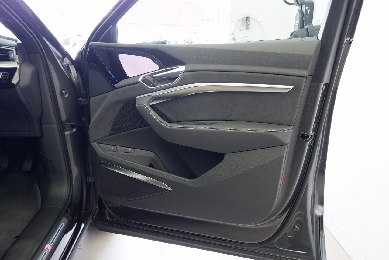 Image about Audi e-tron Sportback 55 quattro S line 300,00 kW