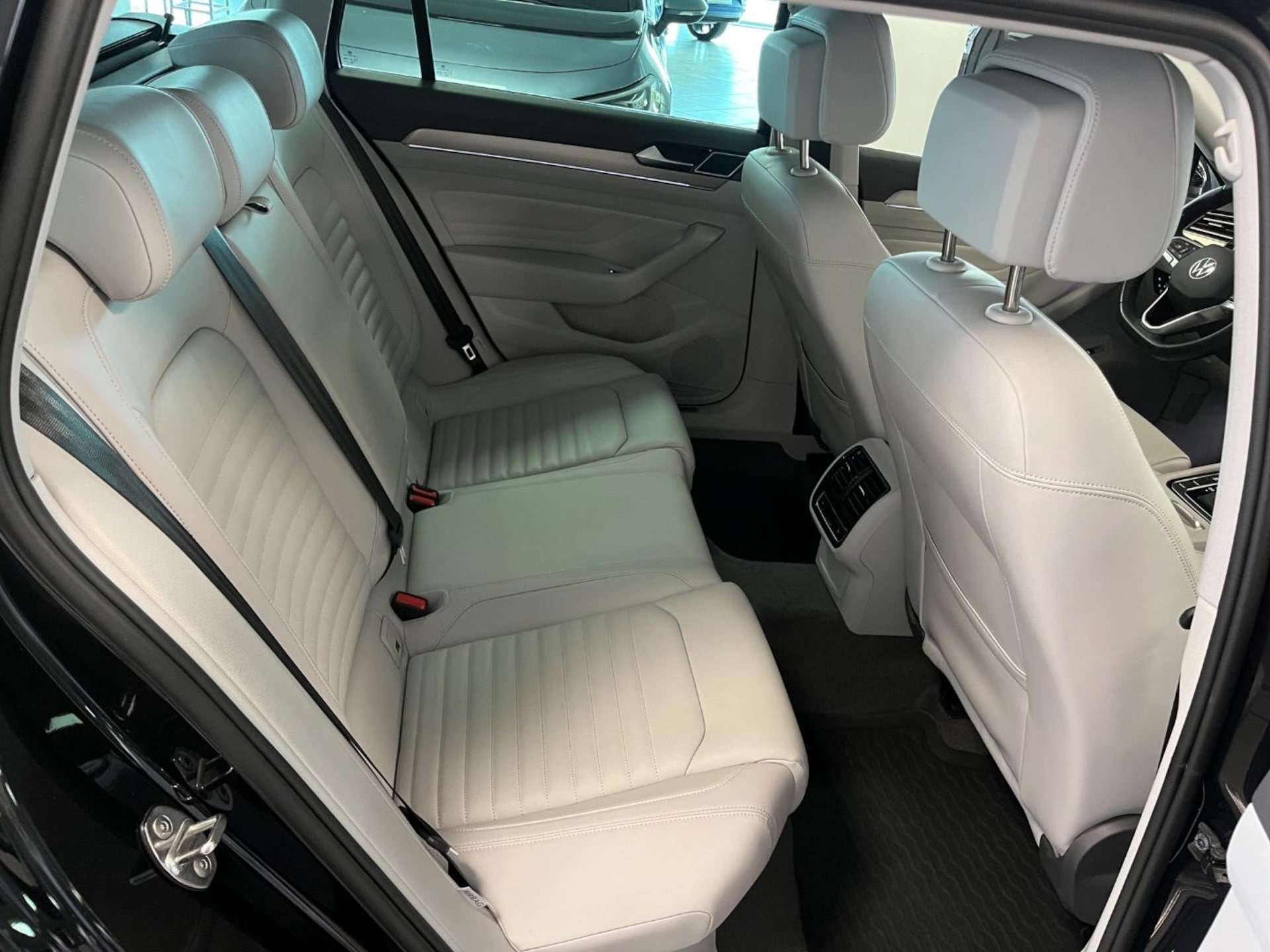 Volkswagen Passat Variant Elegance