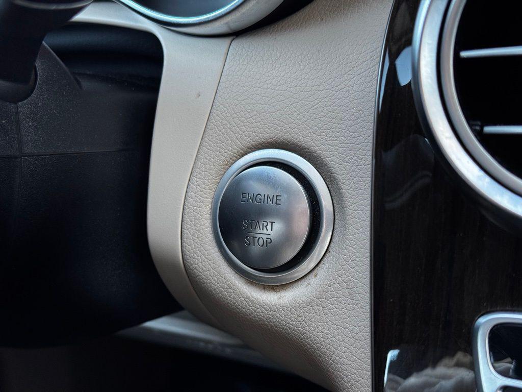 2019 Mercedes-Benz GLC GLC300 - Photo 32