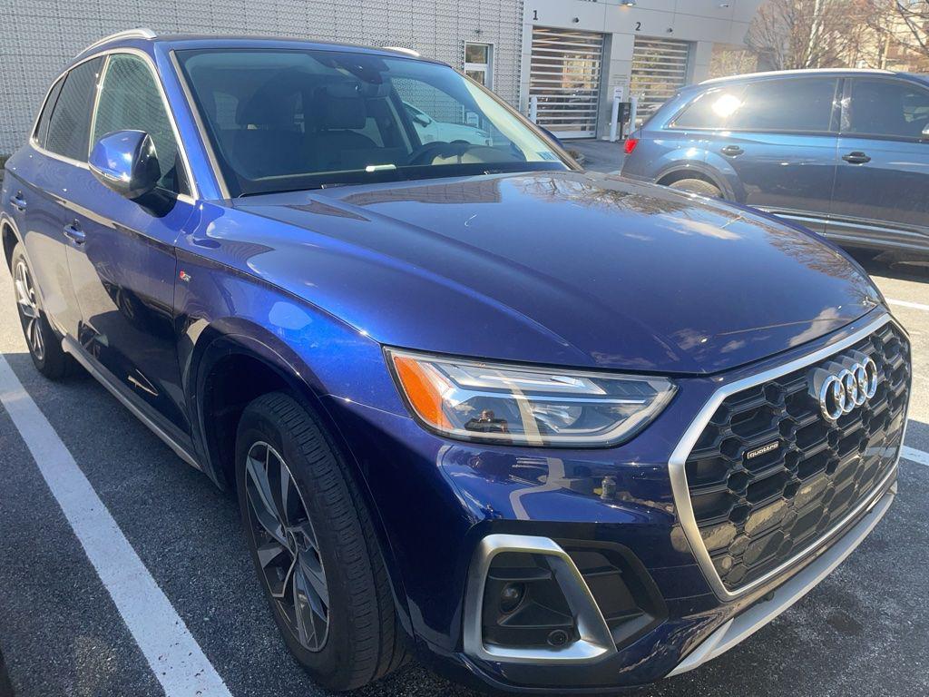 2023 Audi Q5 45 Premium's photo