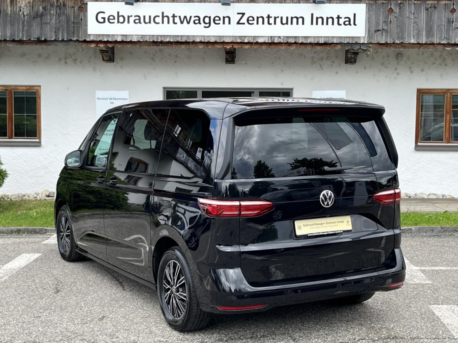 Volkswagen Multivan Basis-Modell