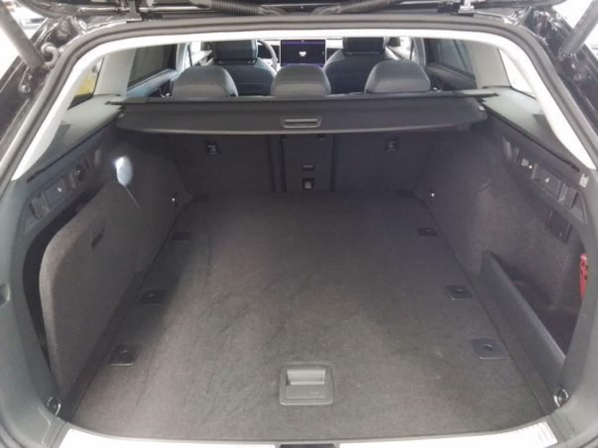 Volkswagen Passat Elegance