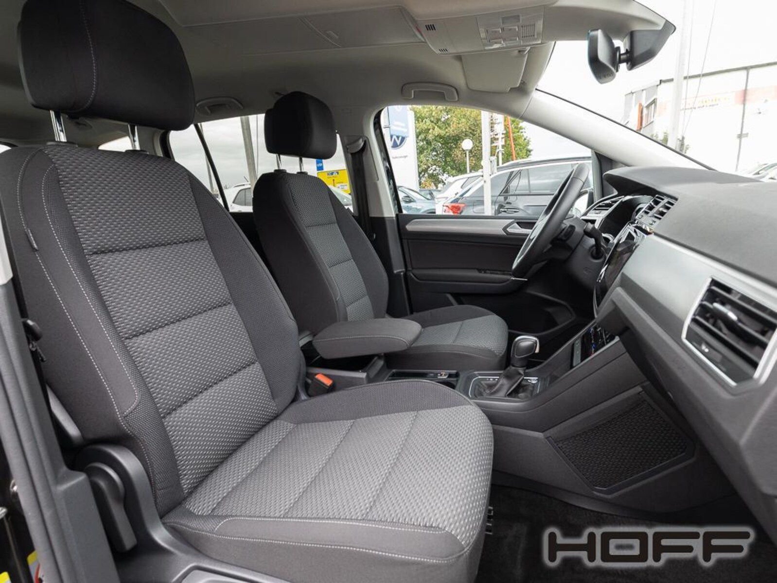 Volkswagen Touran – Bild 11