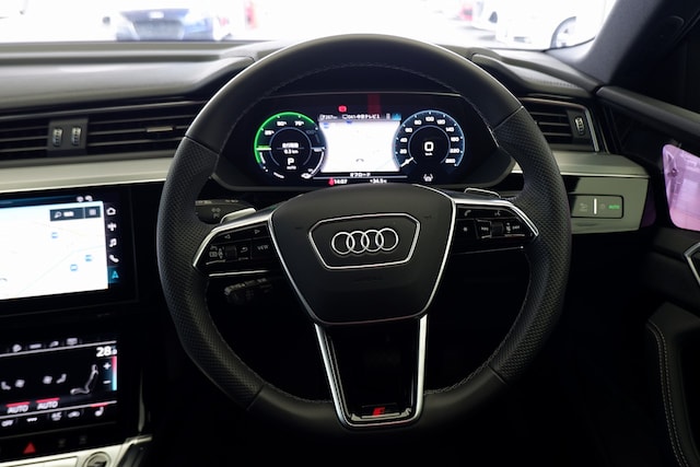Audi e-tron Sportback 55 quattro S line 300,00 kW for more details contact your dealer