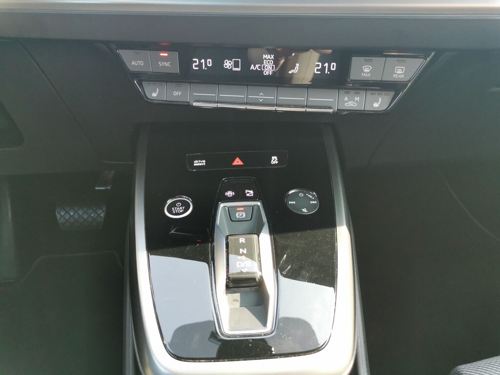 Image about Audi Q4 e-tron 40 e-tron