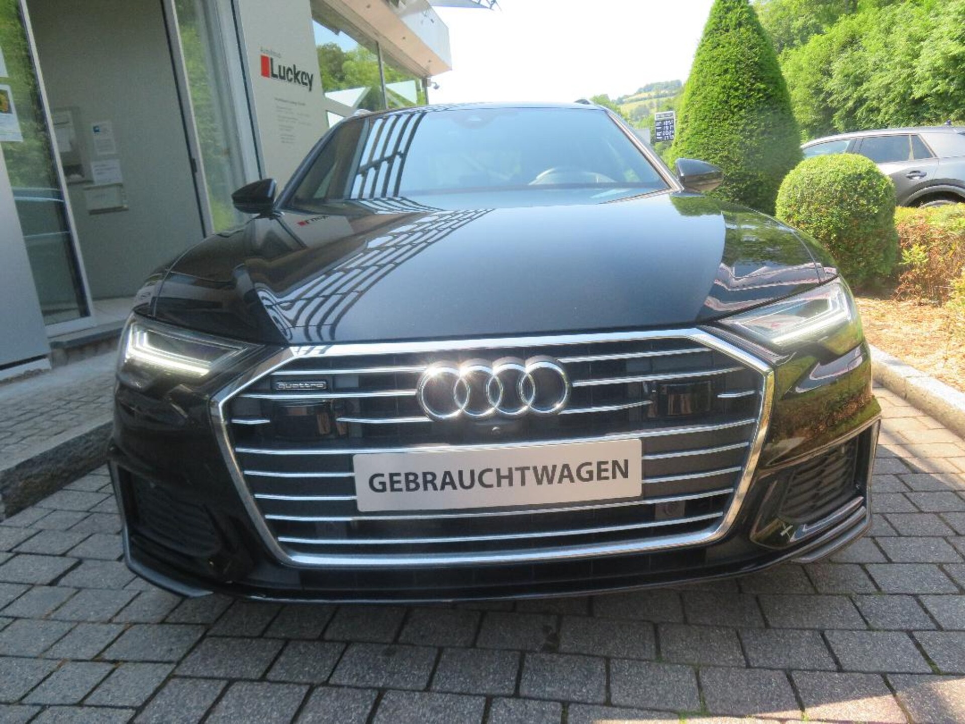 Audi A6 Avant S line