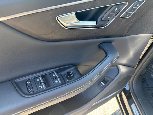 2023 Audi Q8 Premium Plus - Photo 32