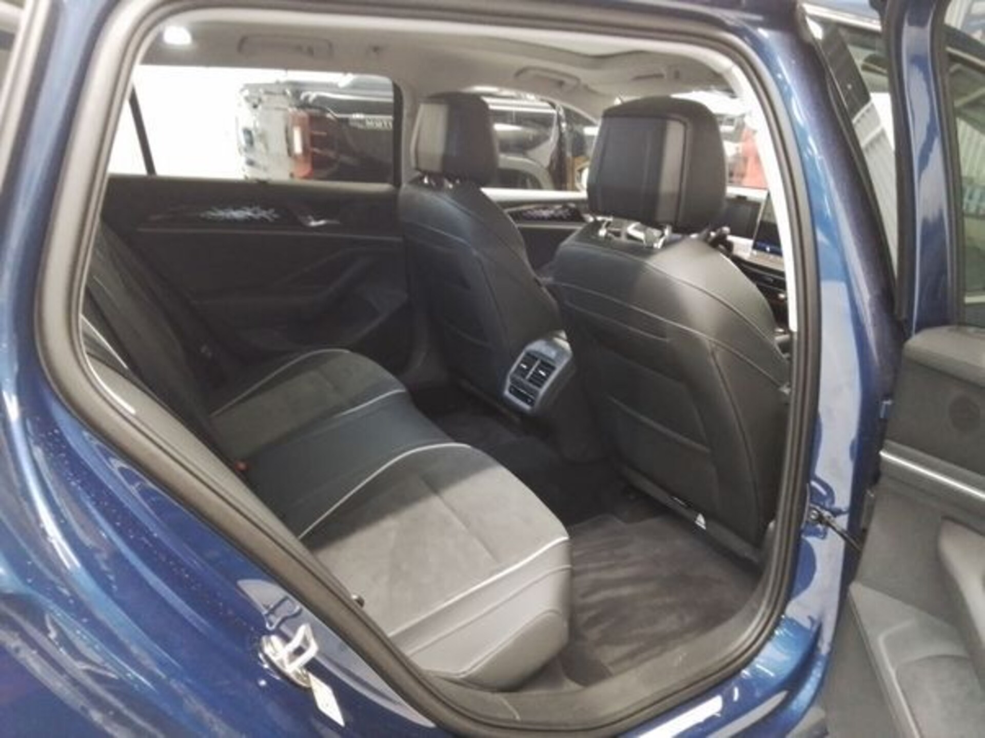 Volkswagen Passat Elegance